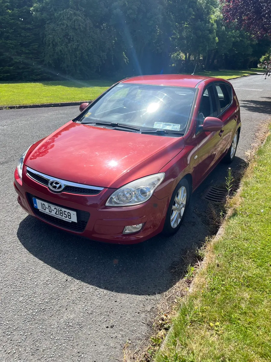 Hyundai i30 Deluxe Diesel NCT 09/25 - Image 2