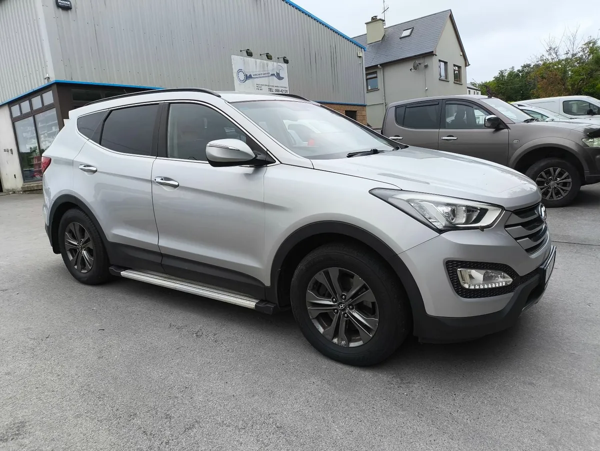 Hyundai Santa Fe 2013 4WD - Image 1
