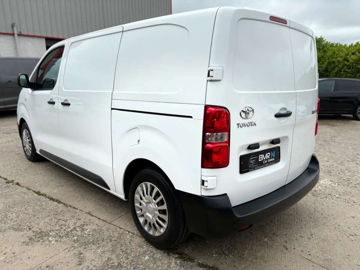 TOYOTA PROACE NEW MODEL 2022 - Image 2