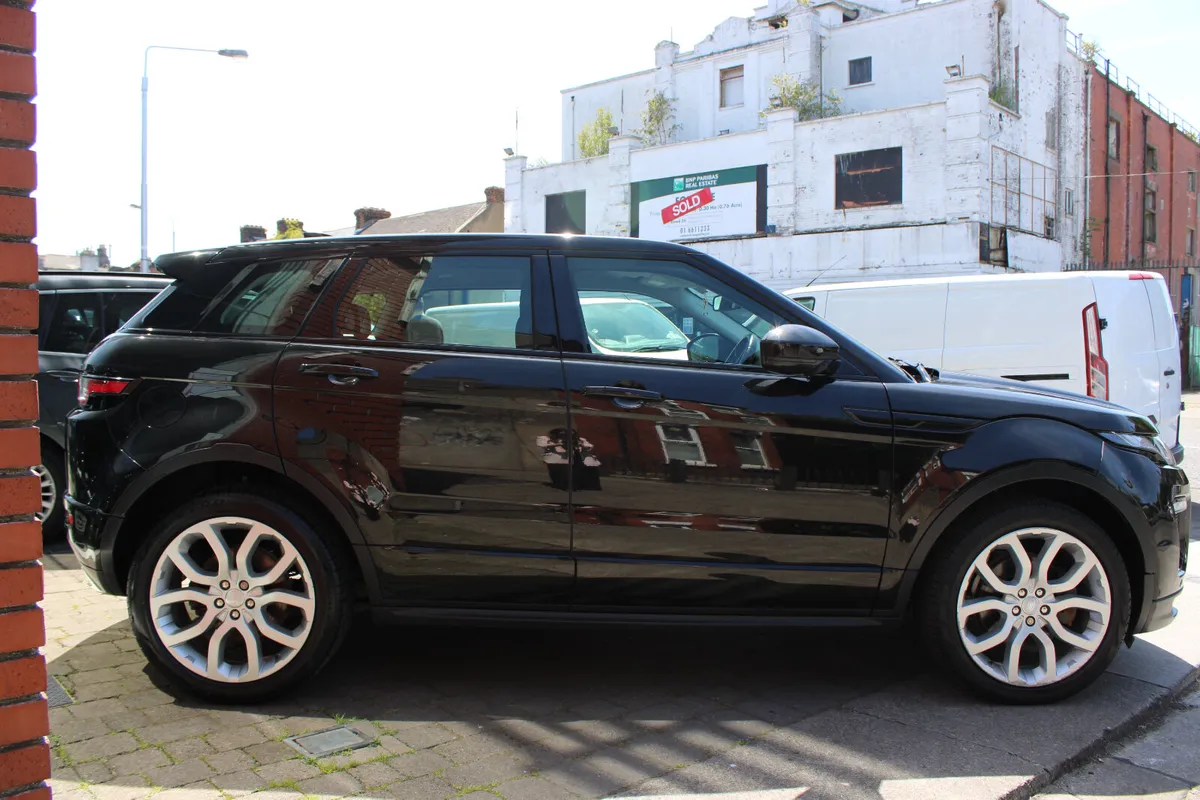 Range Rover Evoque DYNAMIQUE AUTO 4X4 2017 - Image 3