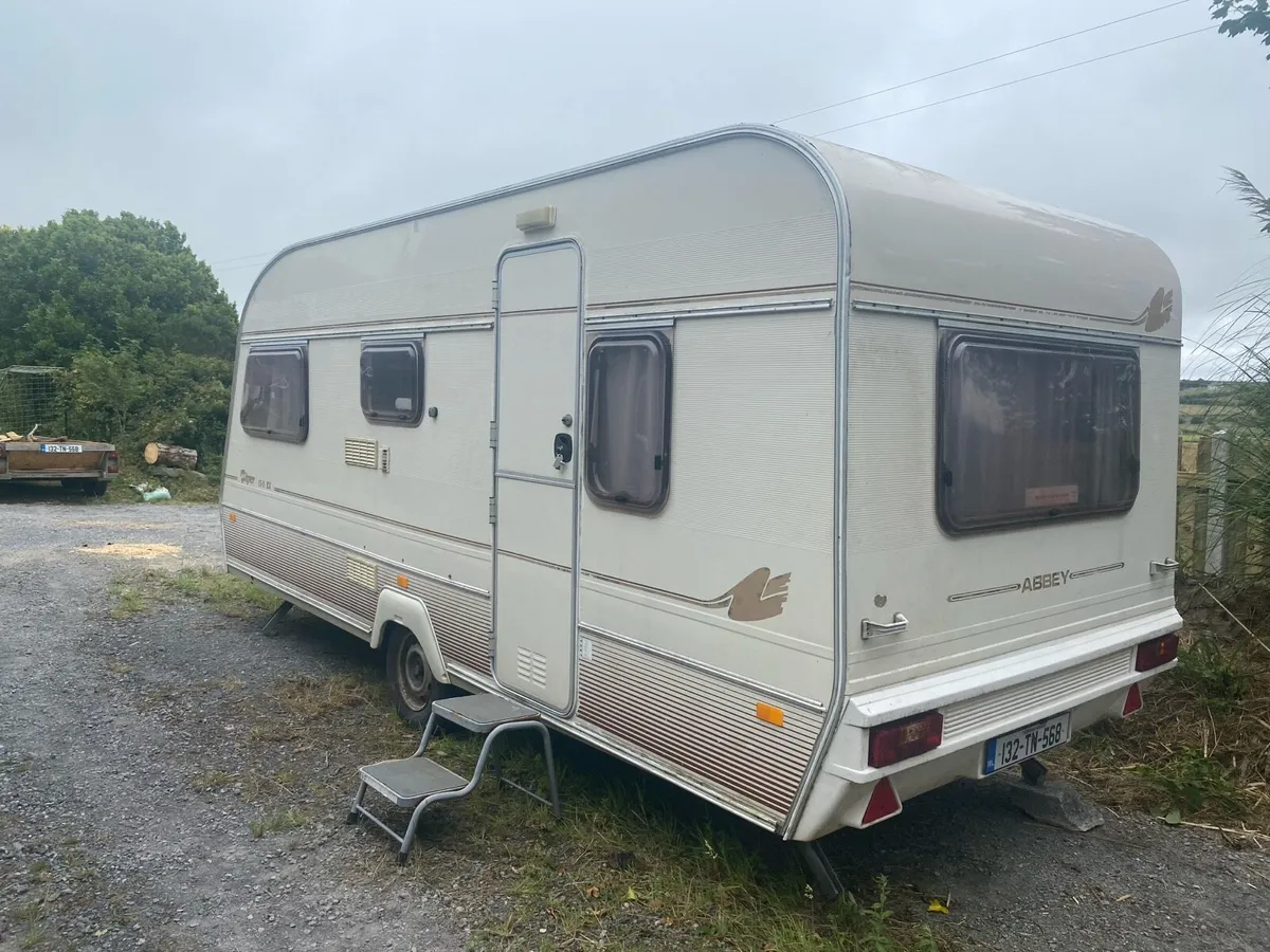 Caravan - Image 2