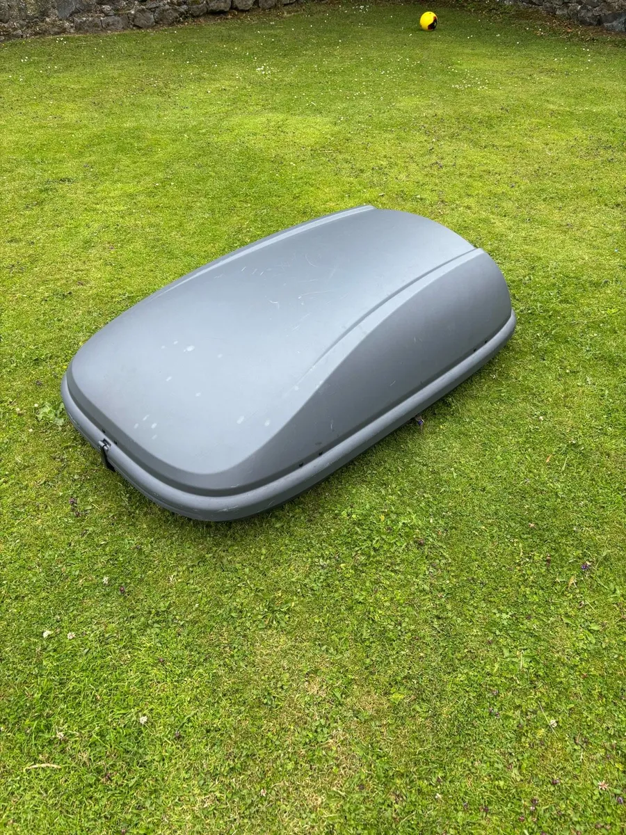 Halfords 470L Car Roof Box - Image 1