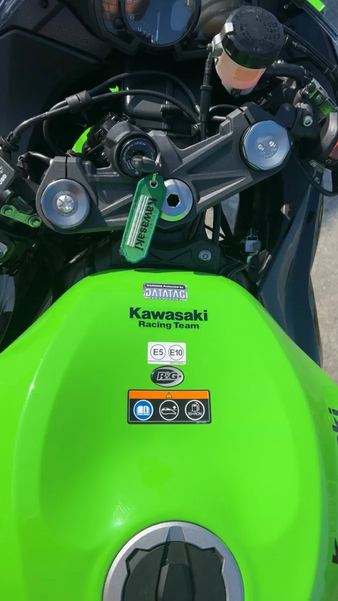 Kawasaki ZX636R - Image 3