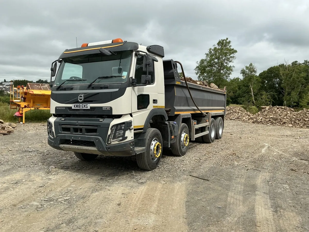 2018 volvo fmx  tipper - Image 1