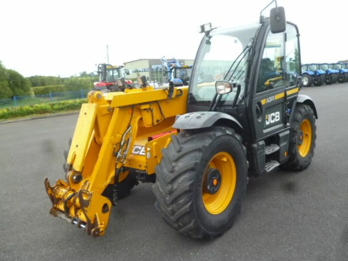 2020 JCB 532-60 Agri - Image 3
