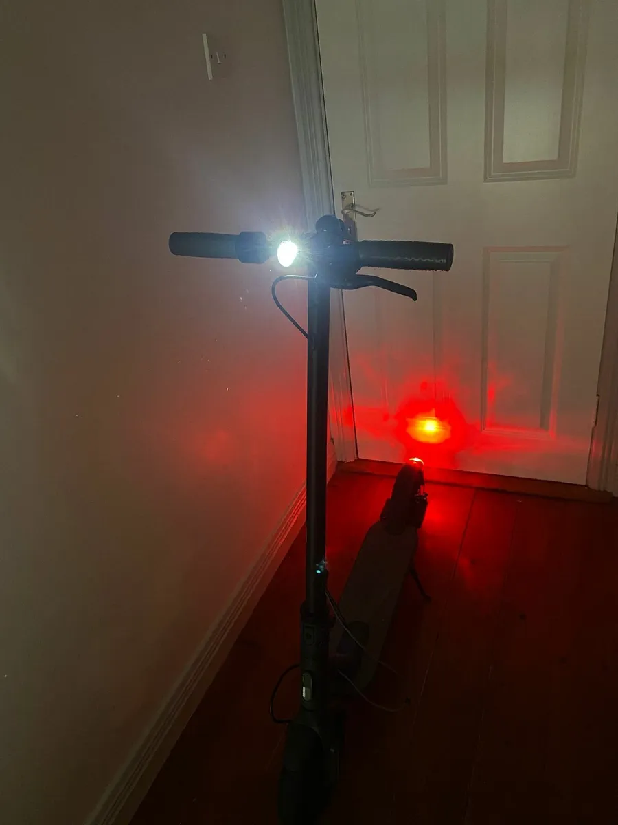 Electric scooter - Image 3