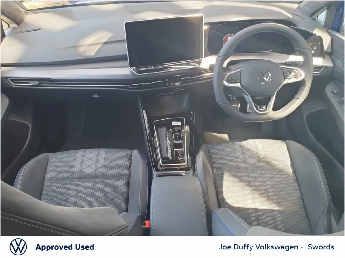 Volkswagen Golf R-line 1.5etsi D7F 116HP Mhev - Image 3