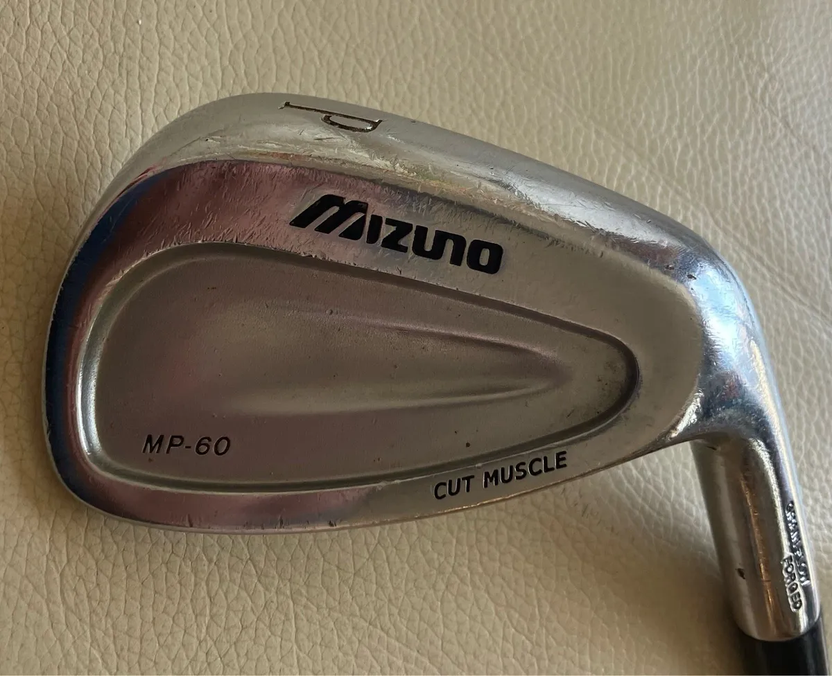 Mizuno MP 60 Pitching wedge stiff shaft midsizgrip - Image 1