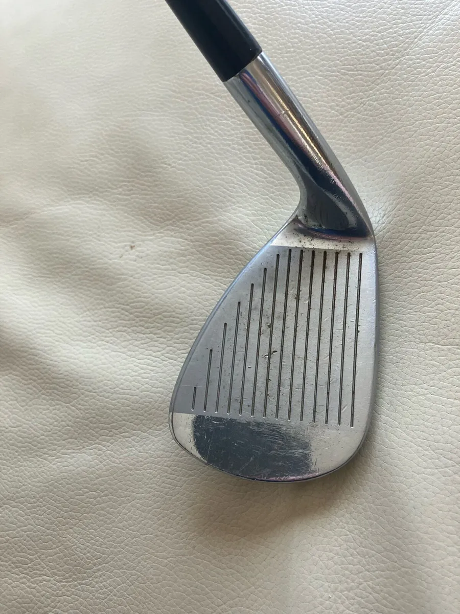 Mizuno MP 60 Pitching wedge stiff shaft midsizgrip - Image 2
