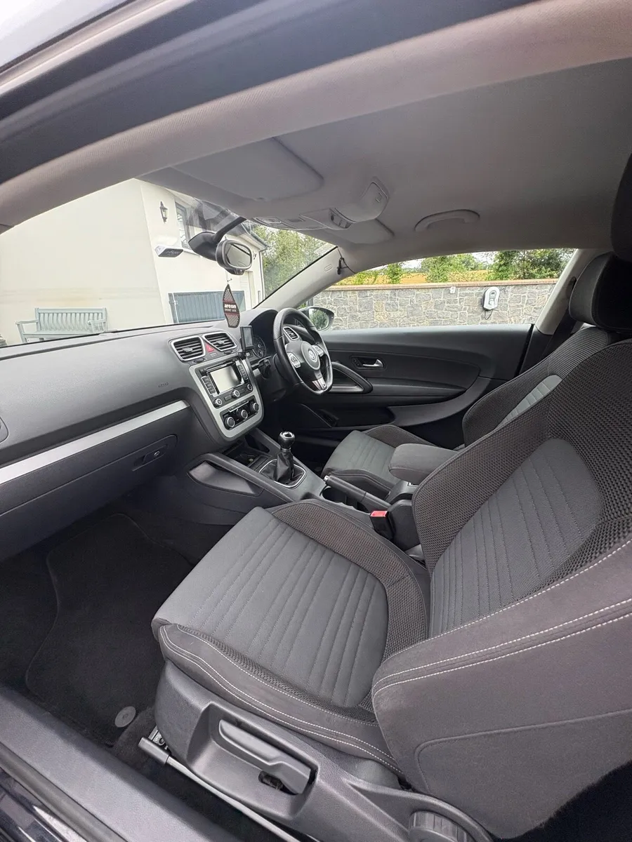 Car - Image 2