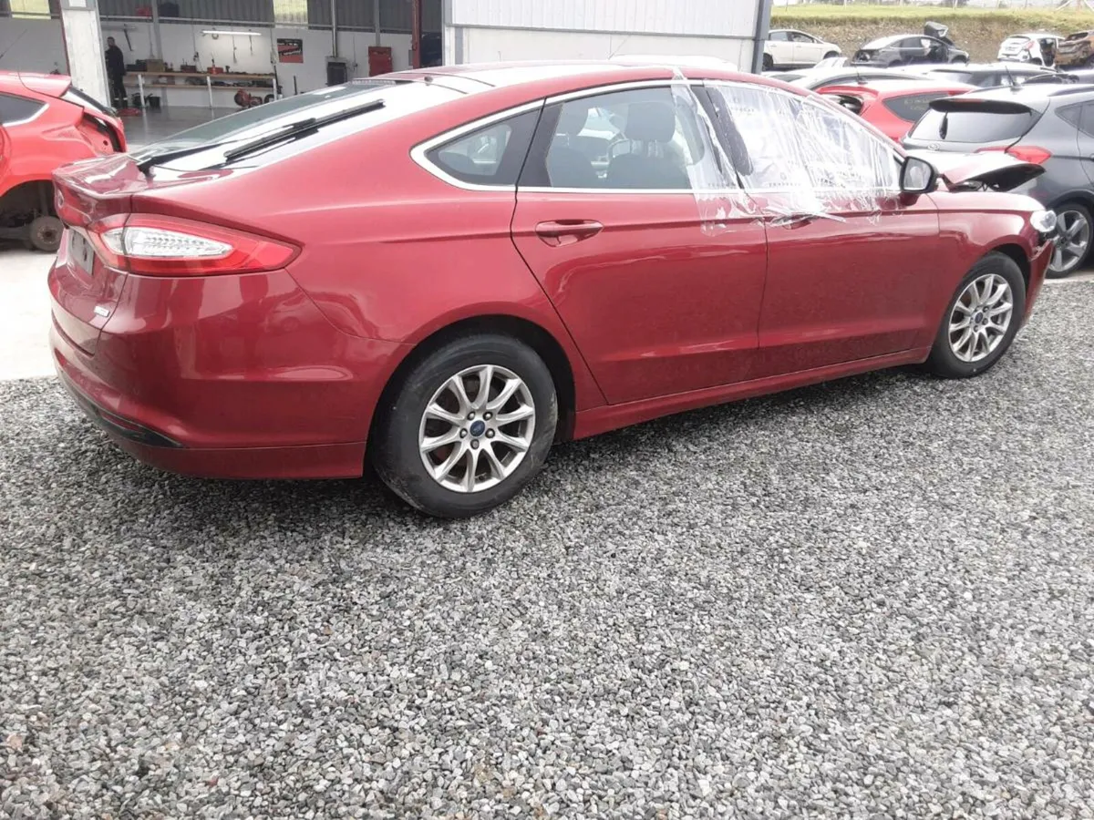2017 ford mondeo for breaking - Image 2