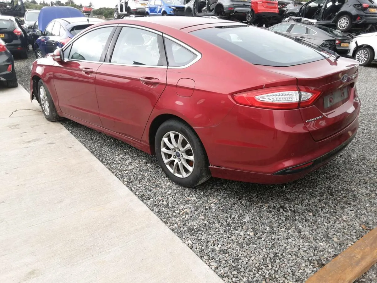 2017 ford mondeo for breaking - Image 3