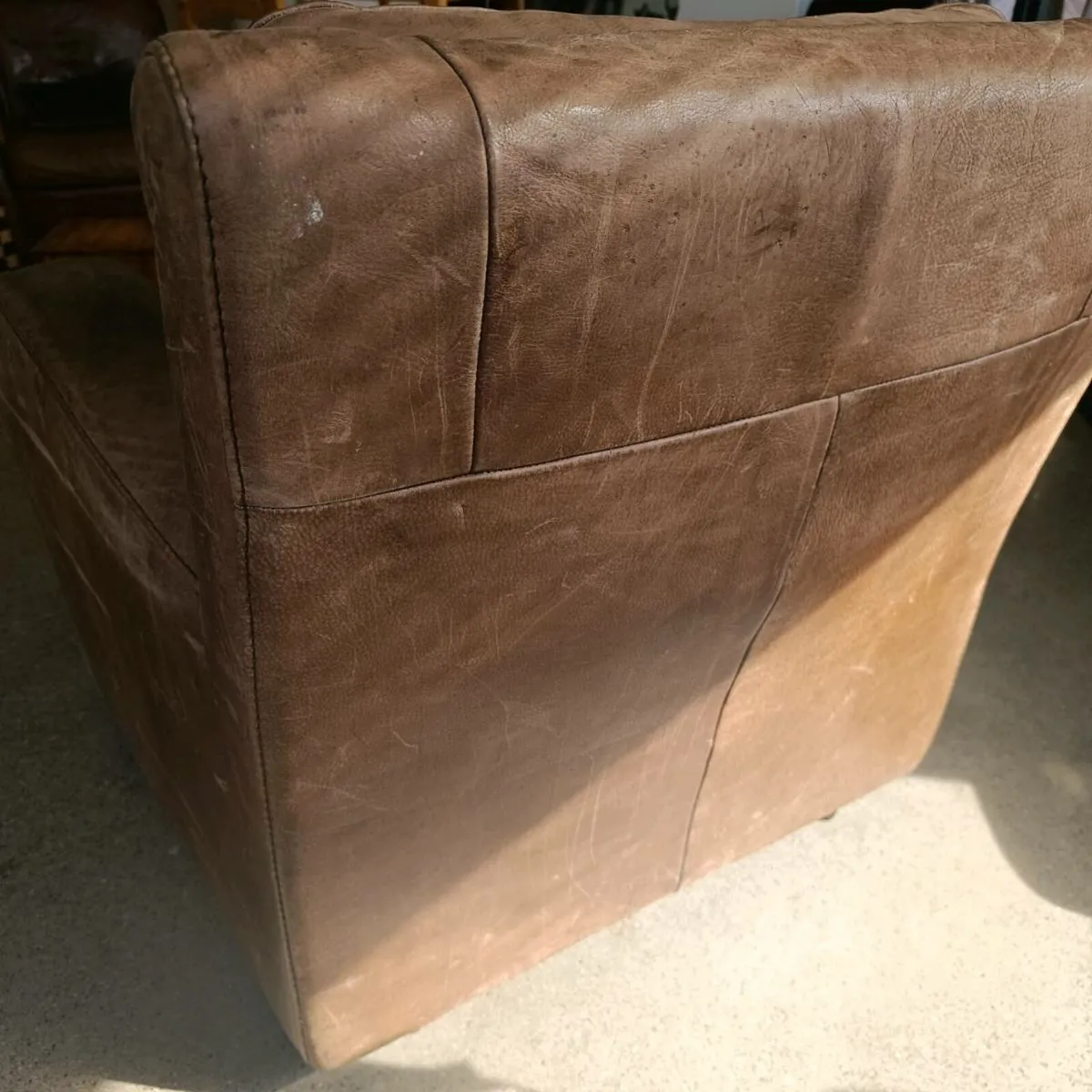 Armchair - Image 3