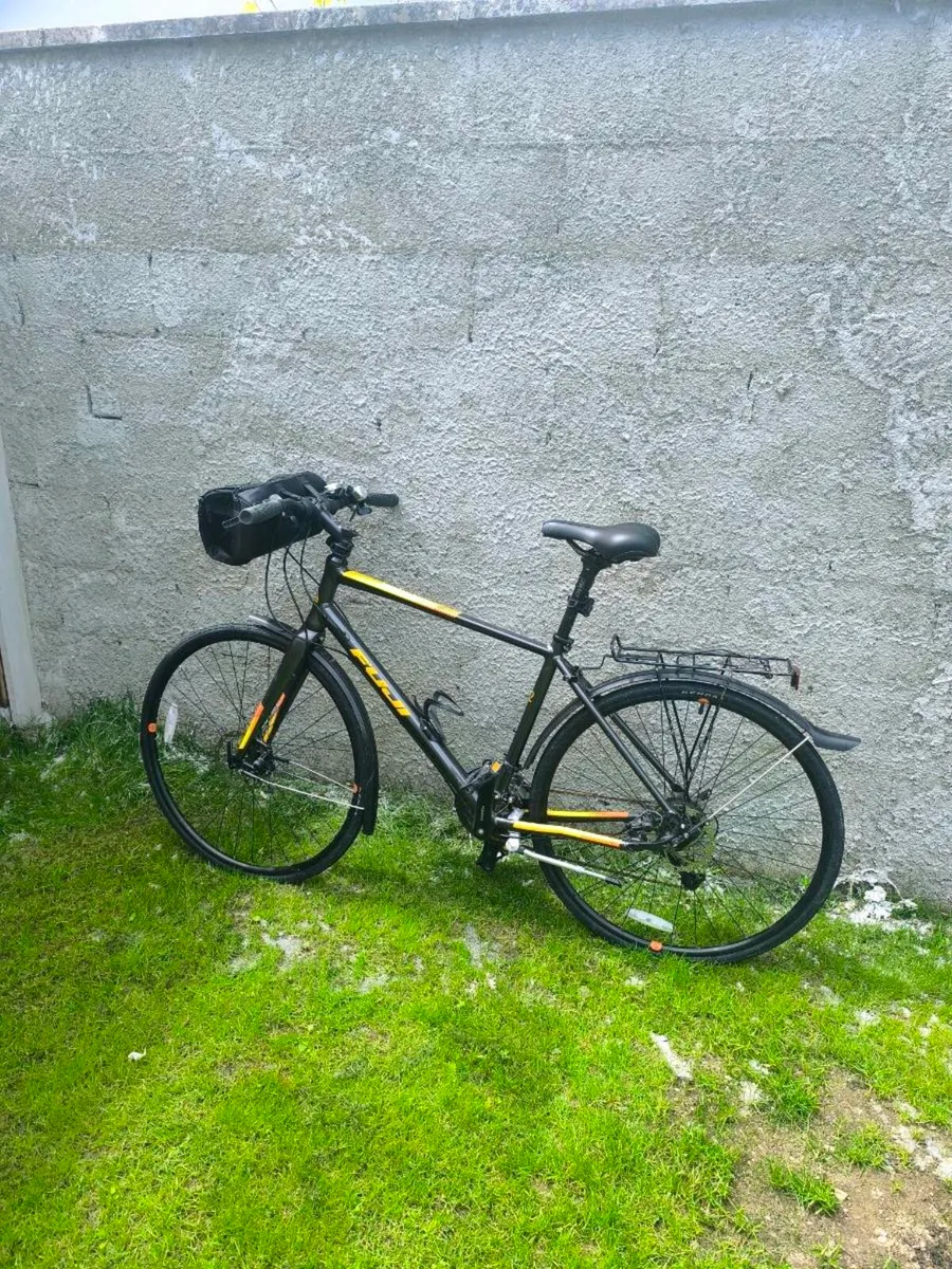 Touring bike