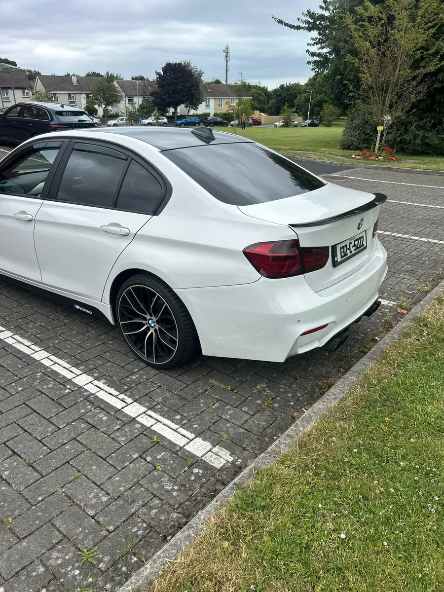 BMW F30 - Image 4