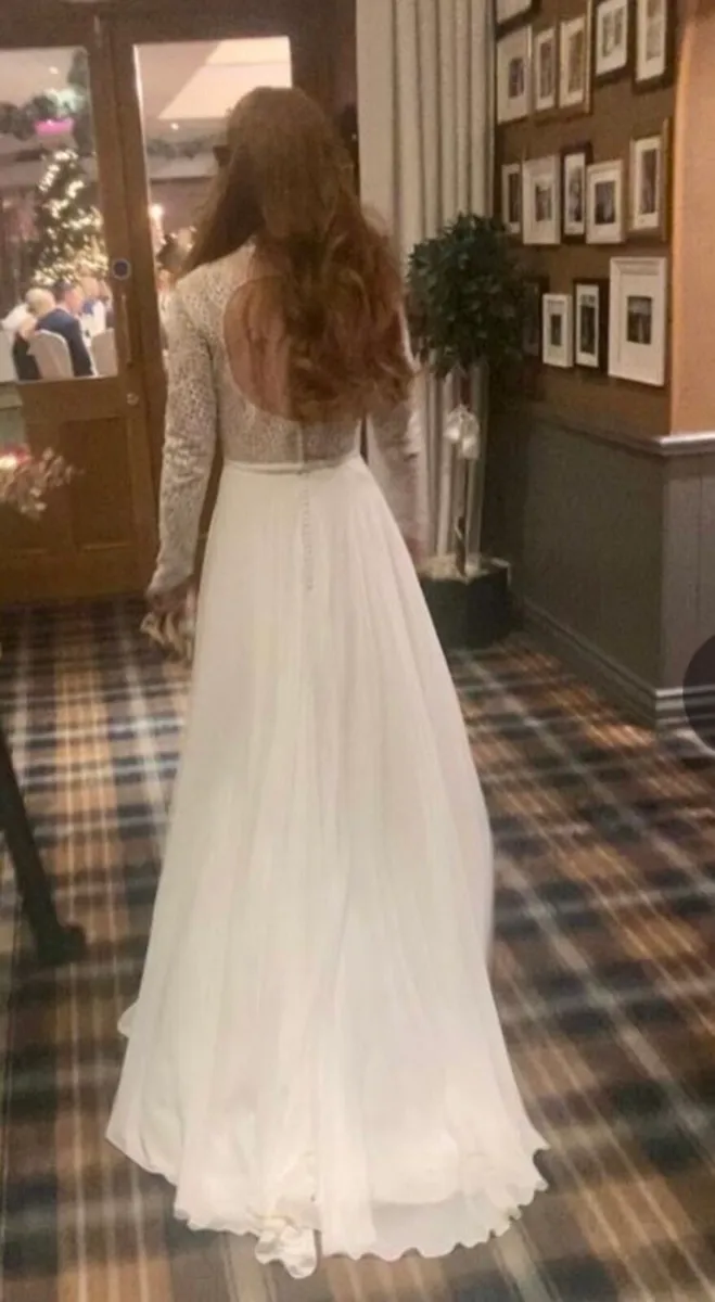 Wedding dress - Image 2