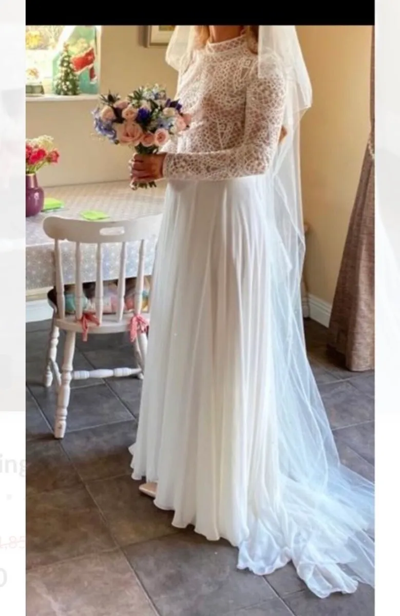 Wedding dress - Image 3