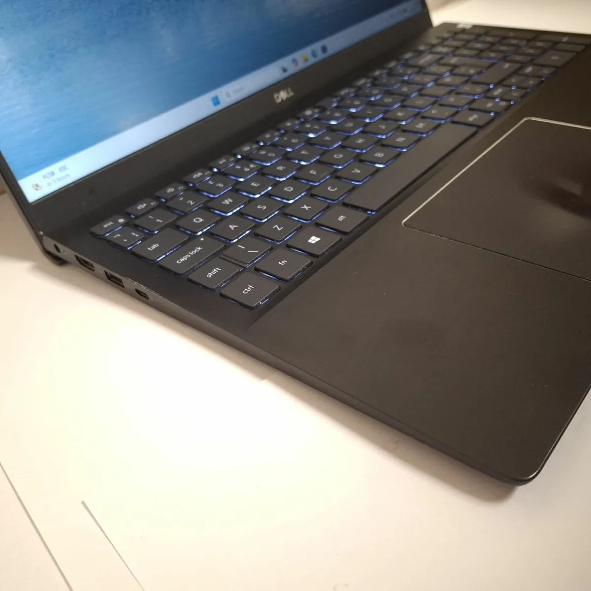 Dell Vostro 14 5401 | i5-1035G1 | 16GB RAM Laptop - Image 1