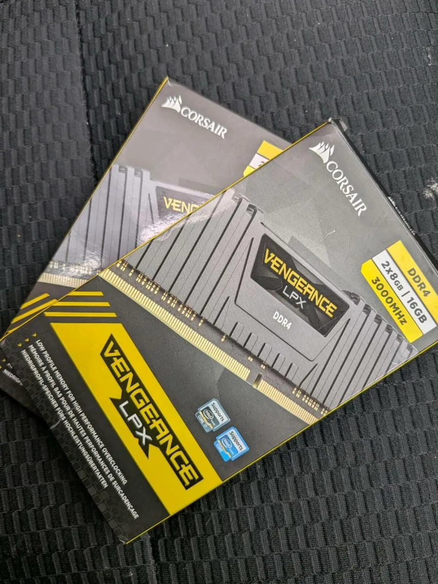 Corsair Vengeance DDR4 3000MHZ