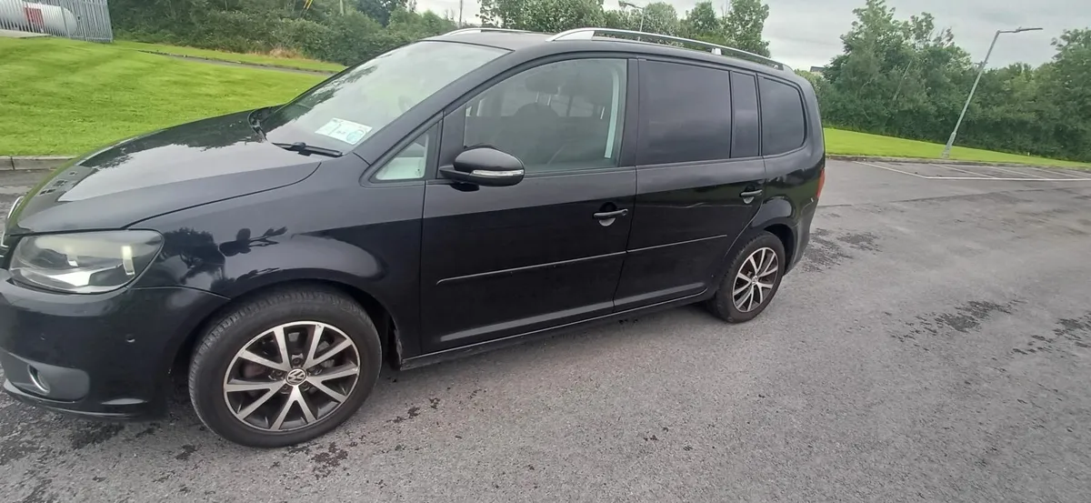 Volkswagen Touran 2012 - Image 3