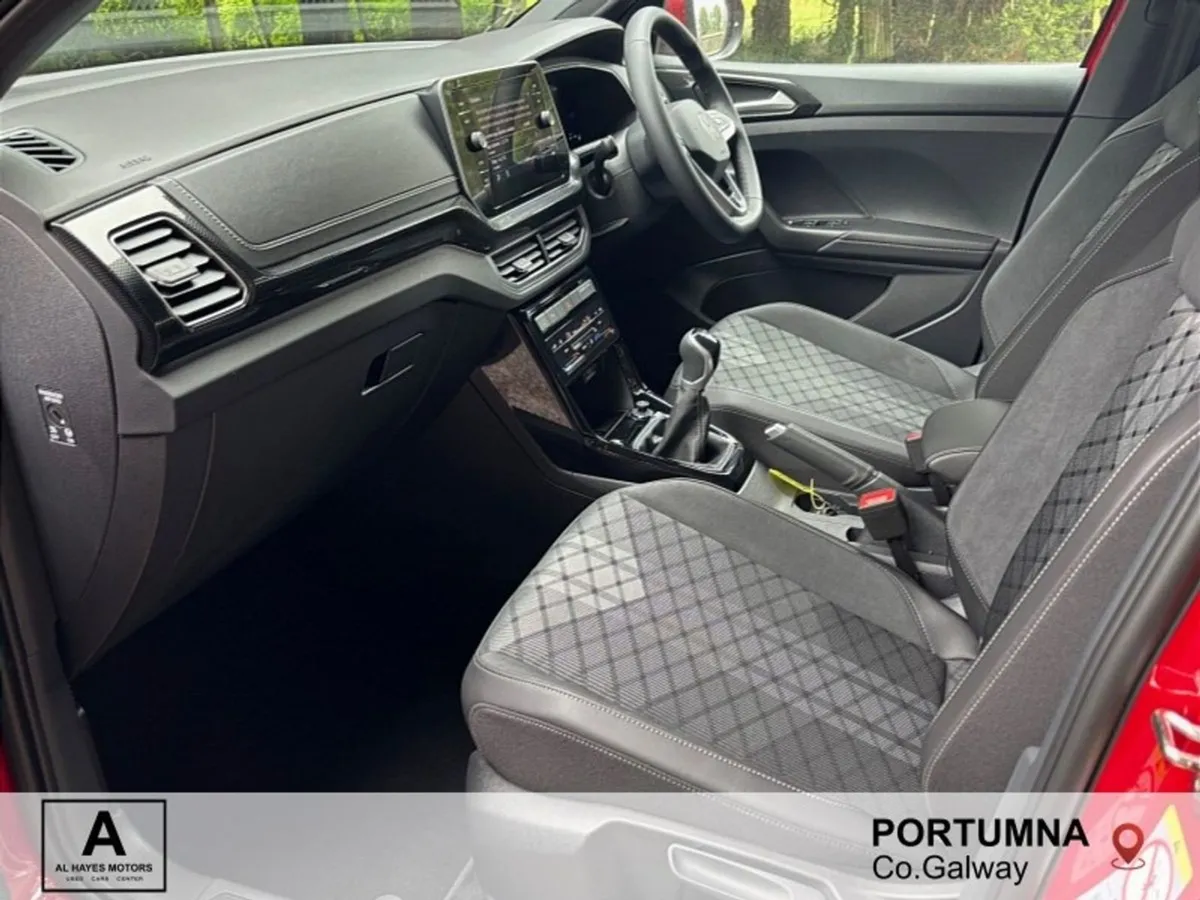 Volkswagen T-Cross R-line 1.0 TSI M6F 116HP - Image 4
