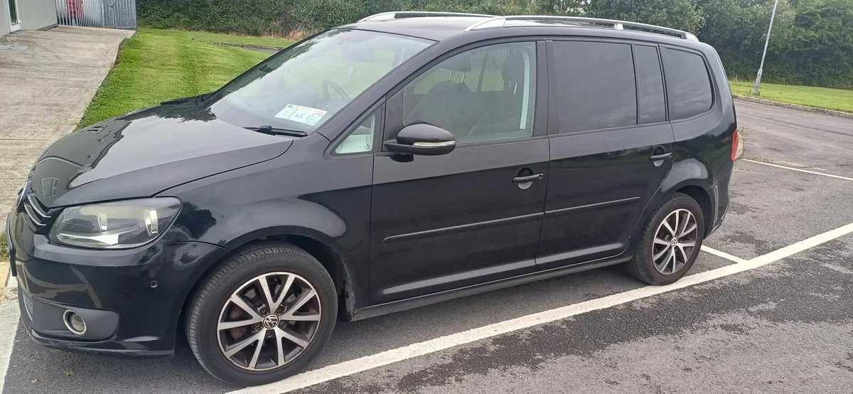 Volkswagen Touran 2012 - Image 4