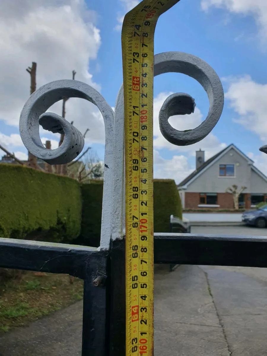 Gates - Image 1