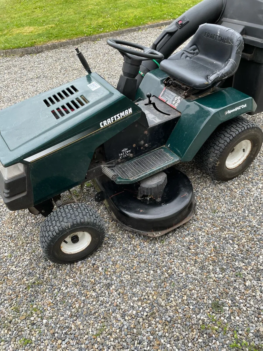 Craftsman Ride On Lawnmower - Image 1