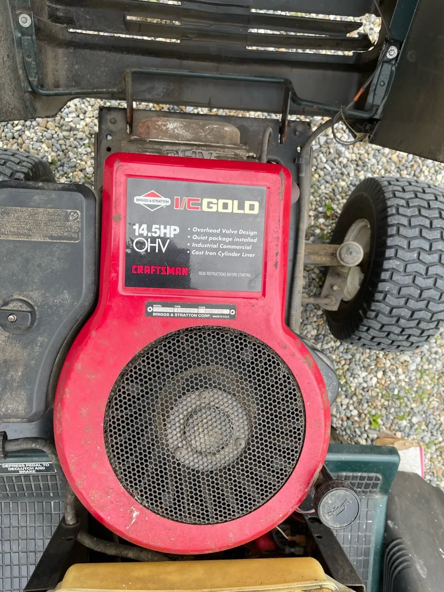 Craftsman Ride On Lawnmower - Image 2