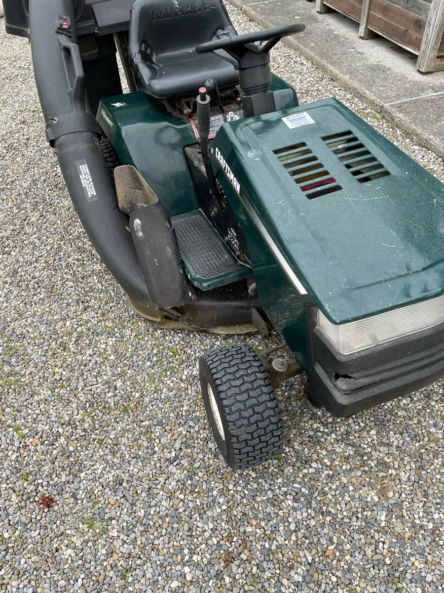 Craftsman Ride On Lawnmower - Image 4