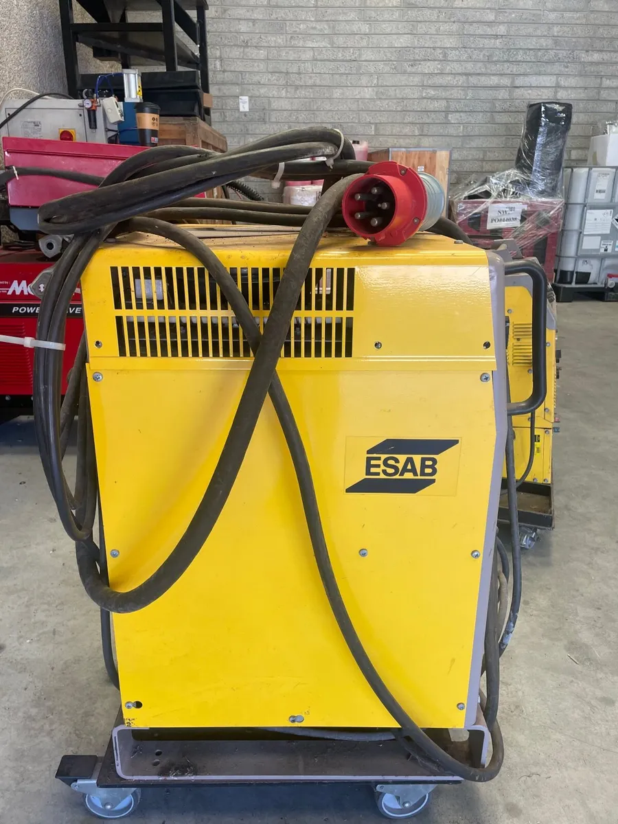 ESAB 600 Amp DC Rectifier - Image 2
