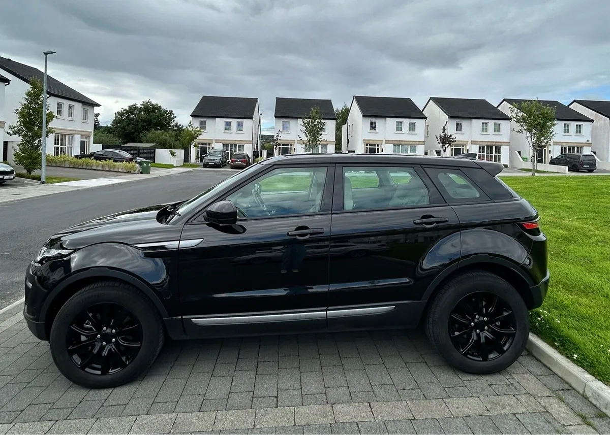 2019 Range Rover Evoque TD4 Special Edition - Image 1