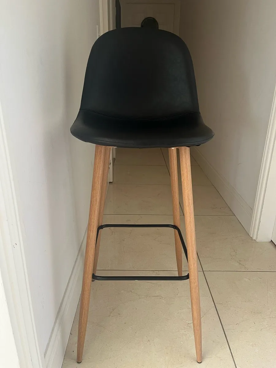 Barstool (4) for sale - Image 1