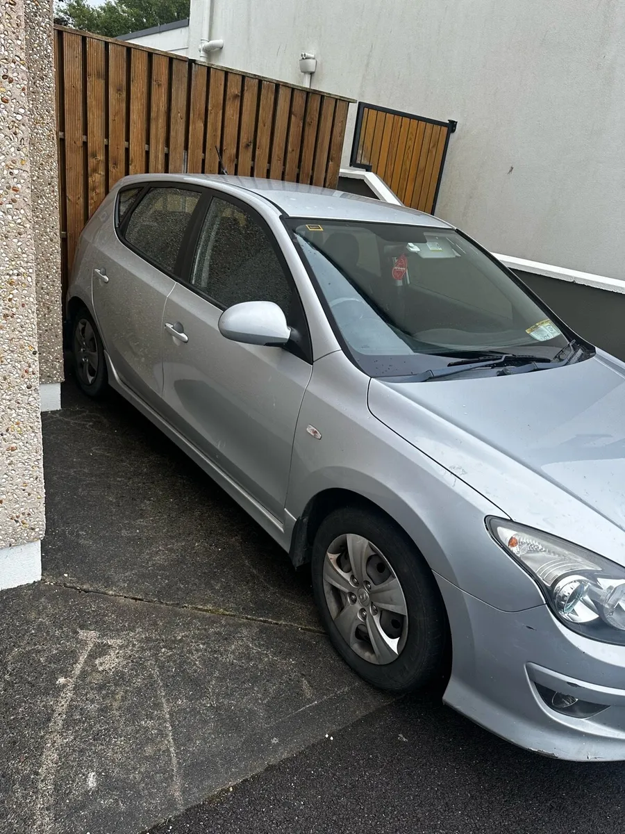 Hyundai i30 - Image 2