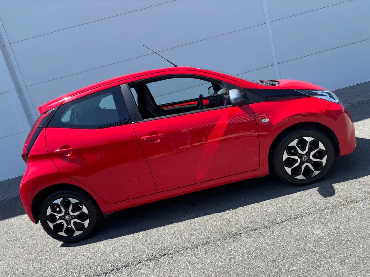 2021 TOYOTA AYGO X-PLAY 1.0i NCT TAX - Image 3
