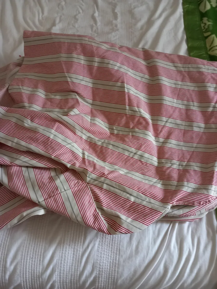 Sofa cover - Image 1