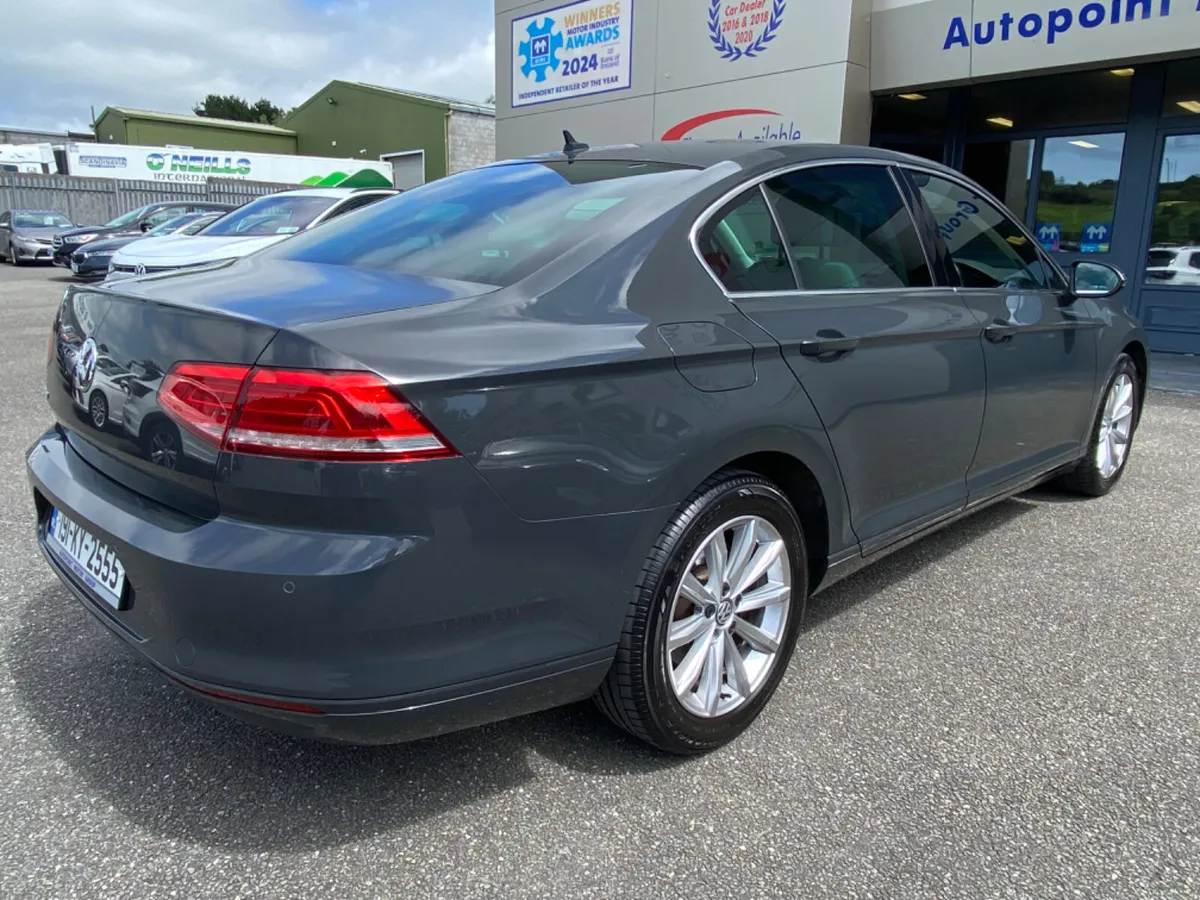 2.0 TDI COMFORTLINE (150bhp) - SAVE 2000eur - Image 3