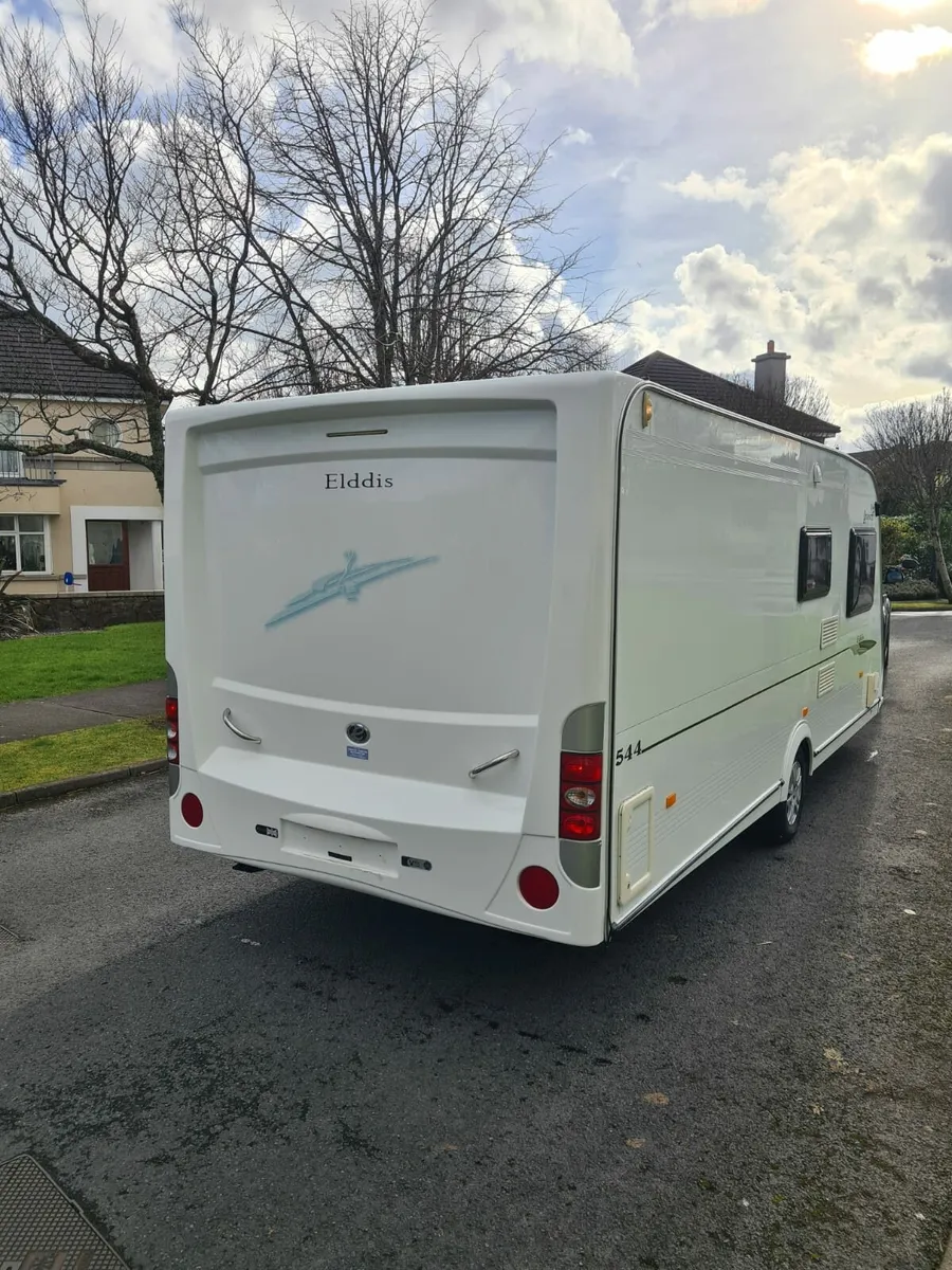 2011 Elddis avante fixed bed - Image 2
