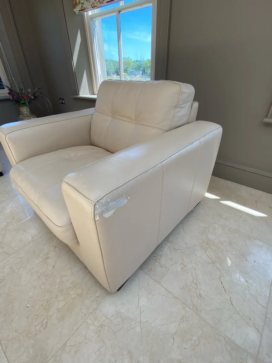 Couch - Image 1