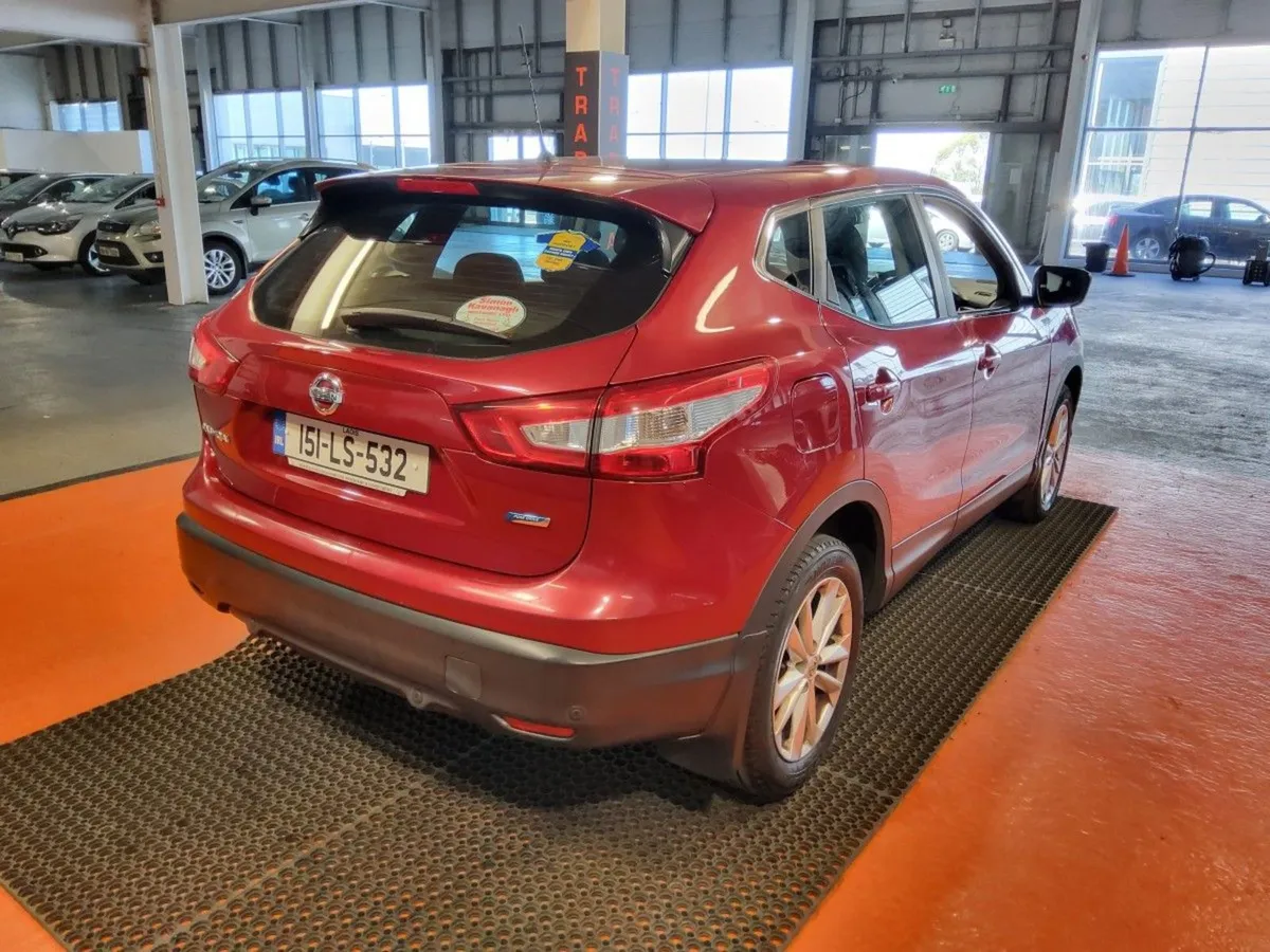 Nissan QASHQAI 1.5 DSL SV - Image 2