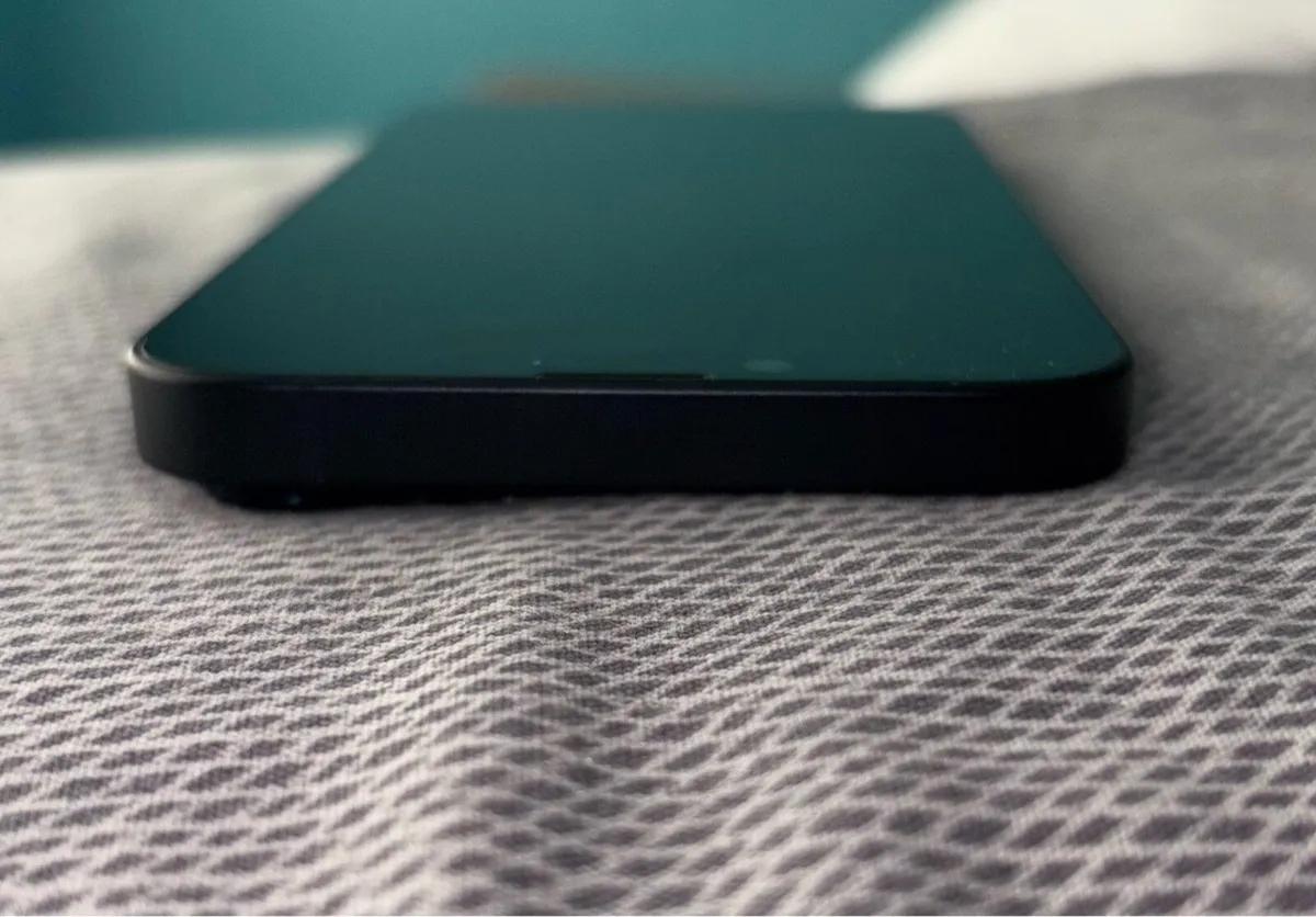 iPhone 14 128gb black - Image 4