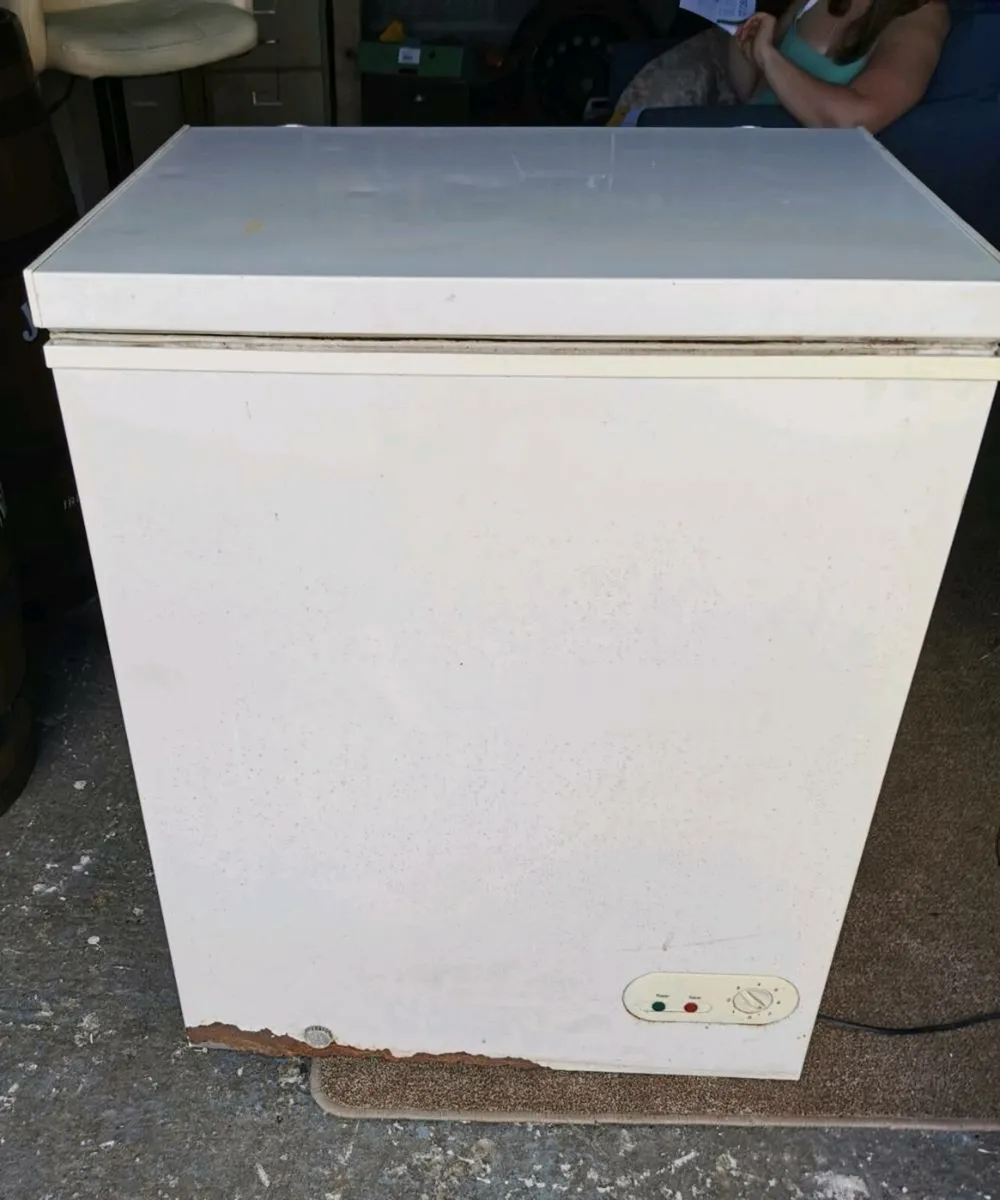 Chest Freezer working perfect. - Image 1