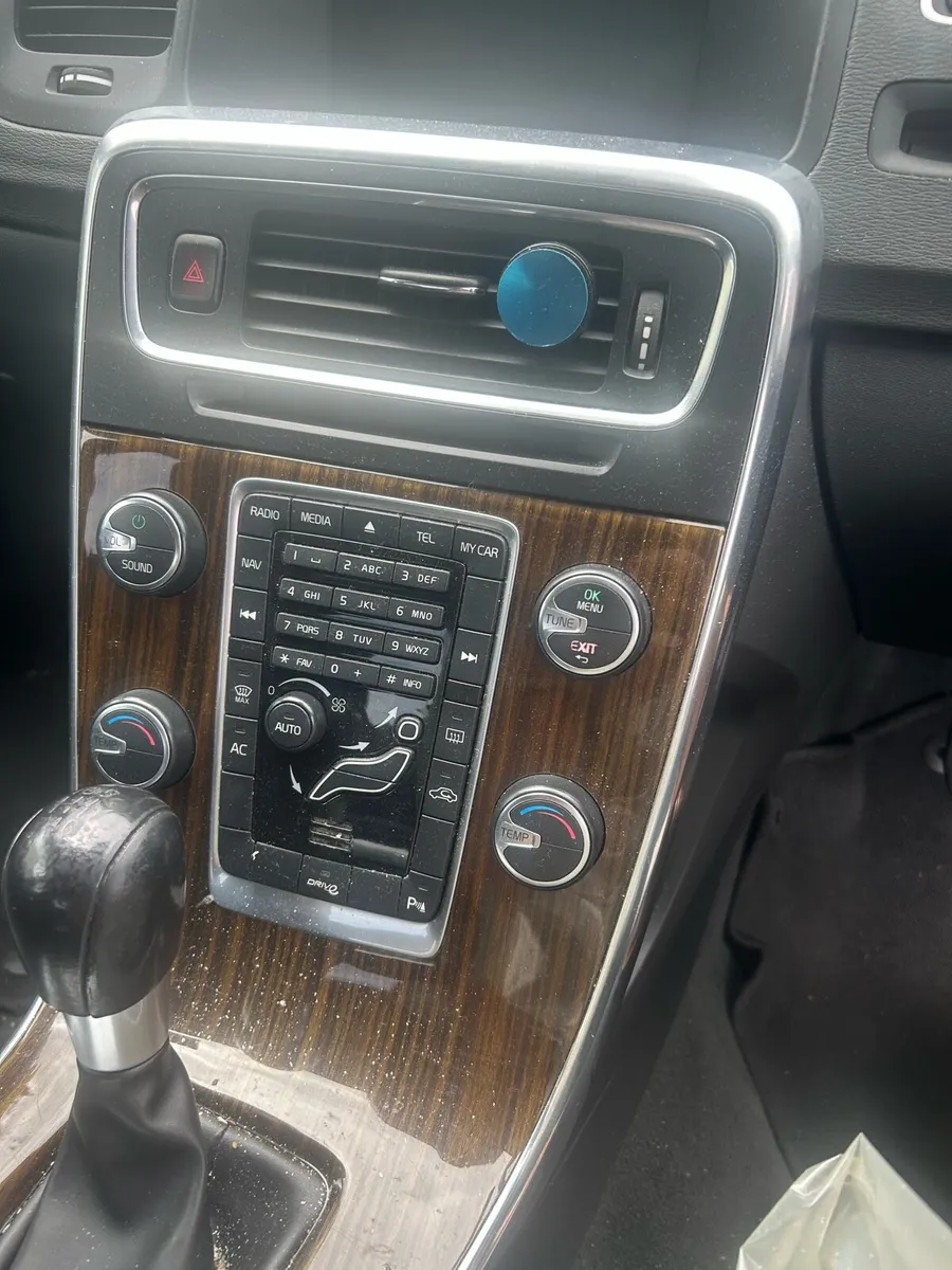 Car - Image 4