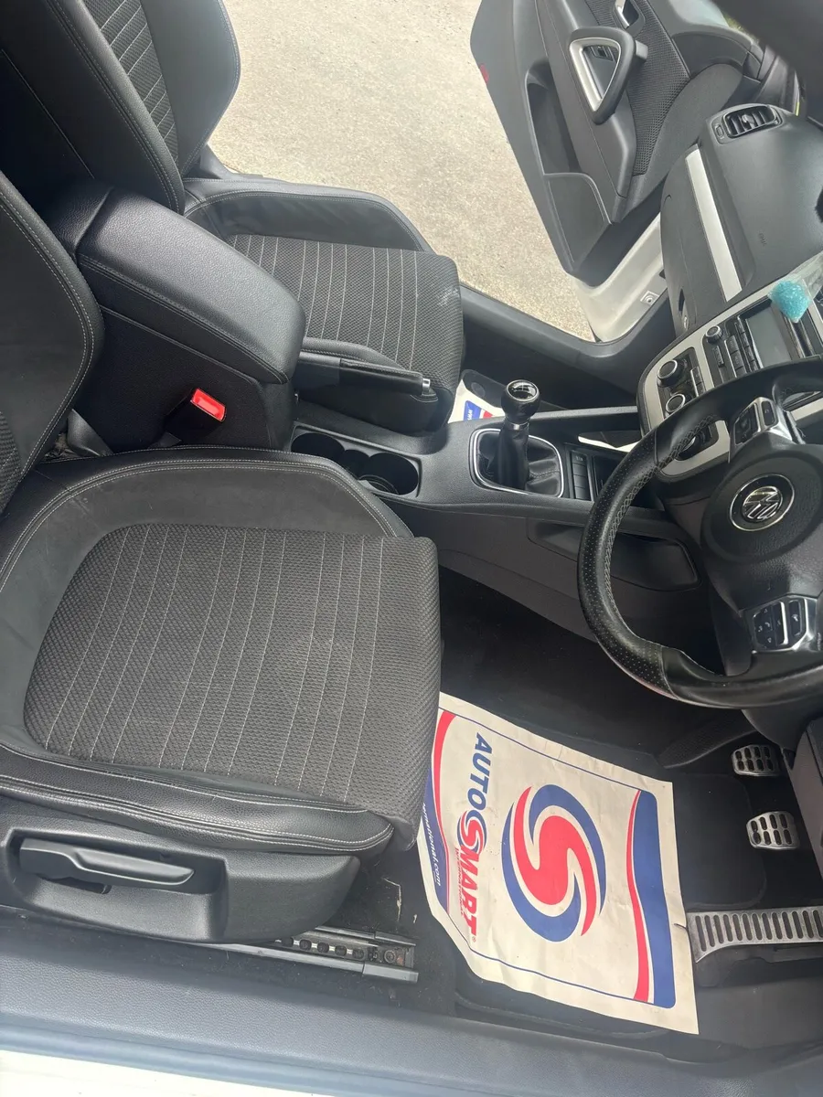 Car - Image 4