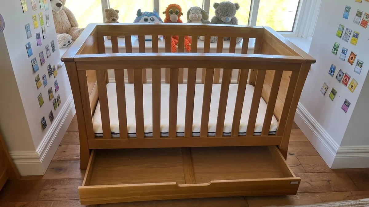 Mamas and Papas Cotbed - Image 2