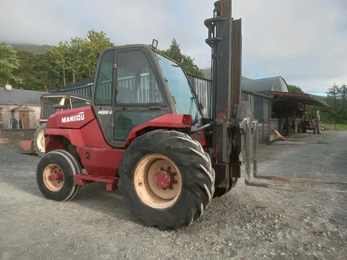 Manitou M 30 rough terrain forklift (ONLY 930 HRs) - Image 1