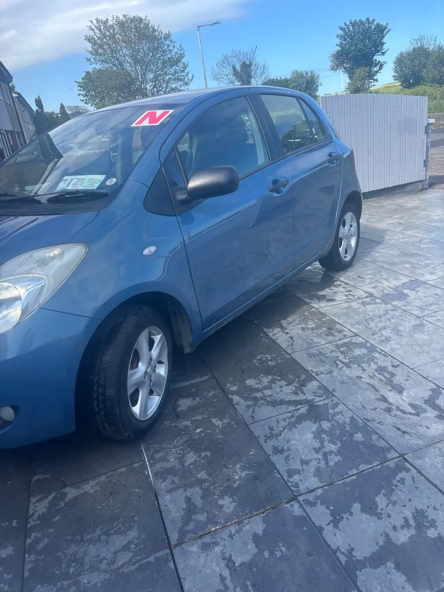 2006 Yaris for sale LOW MILEAGE - Image 4