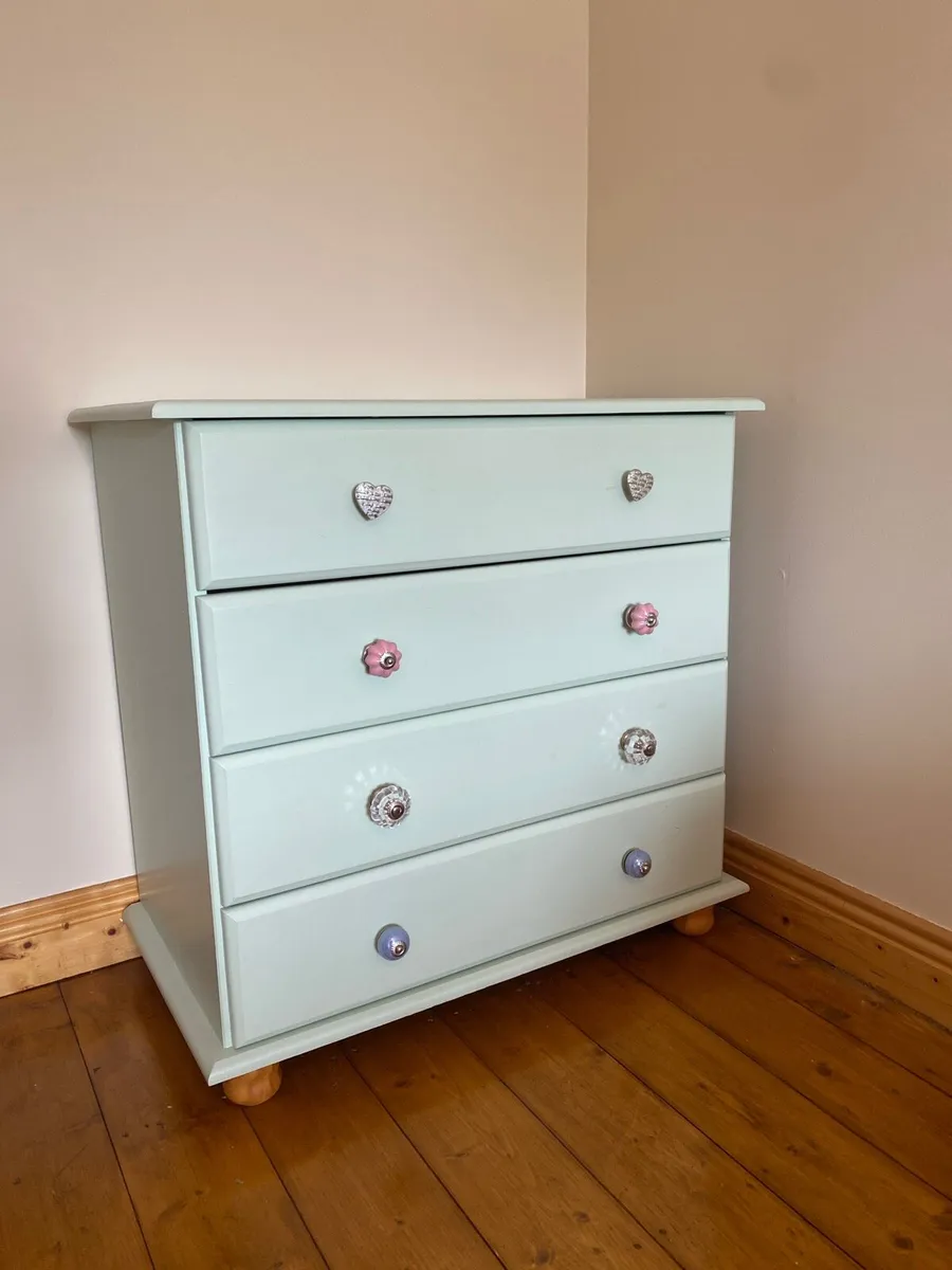 Chest of drawers - Image 1