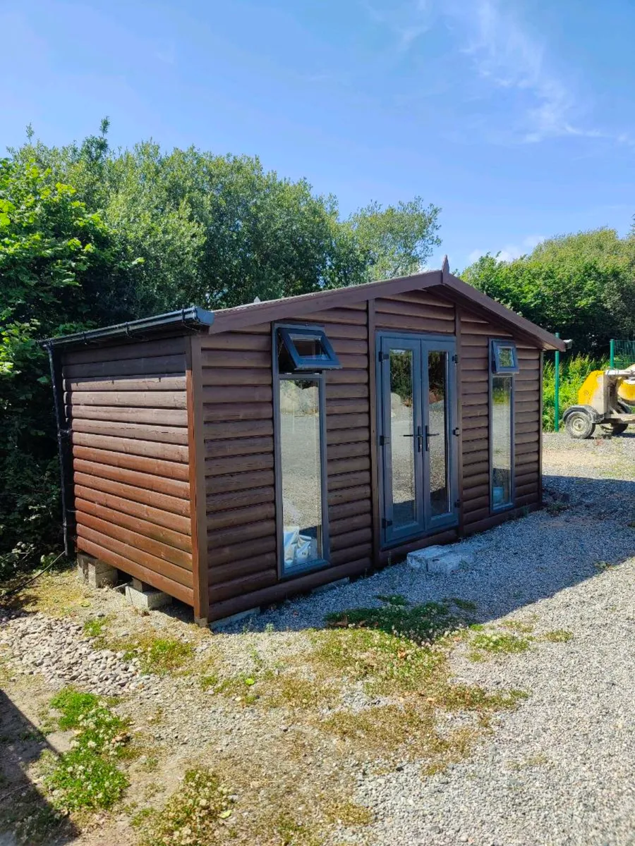 Log Cabin/Office/Garden Room - Image 1