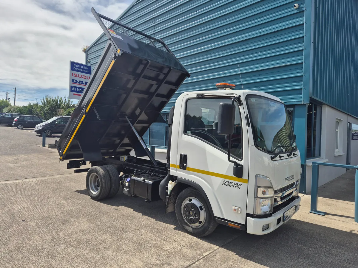 2022 ISUZU N35 .125  TIPPER - Image 2